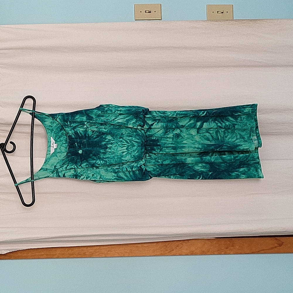 Green tie dye dress